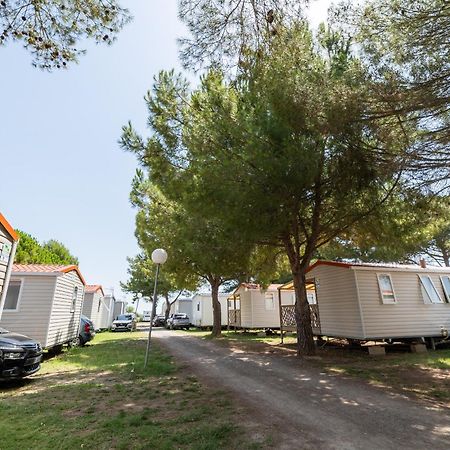 Camping Beau Rivage Hotel เมซ ภายนอก รูปภาพ