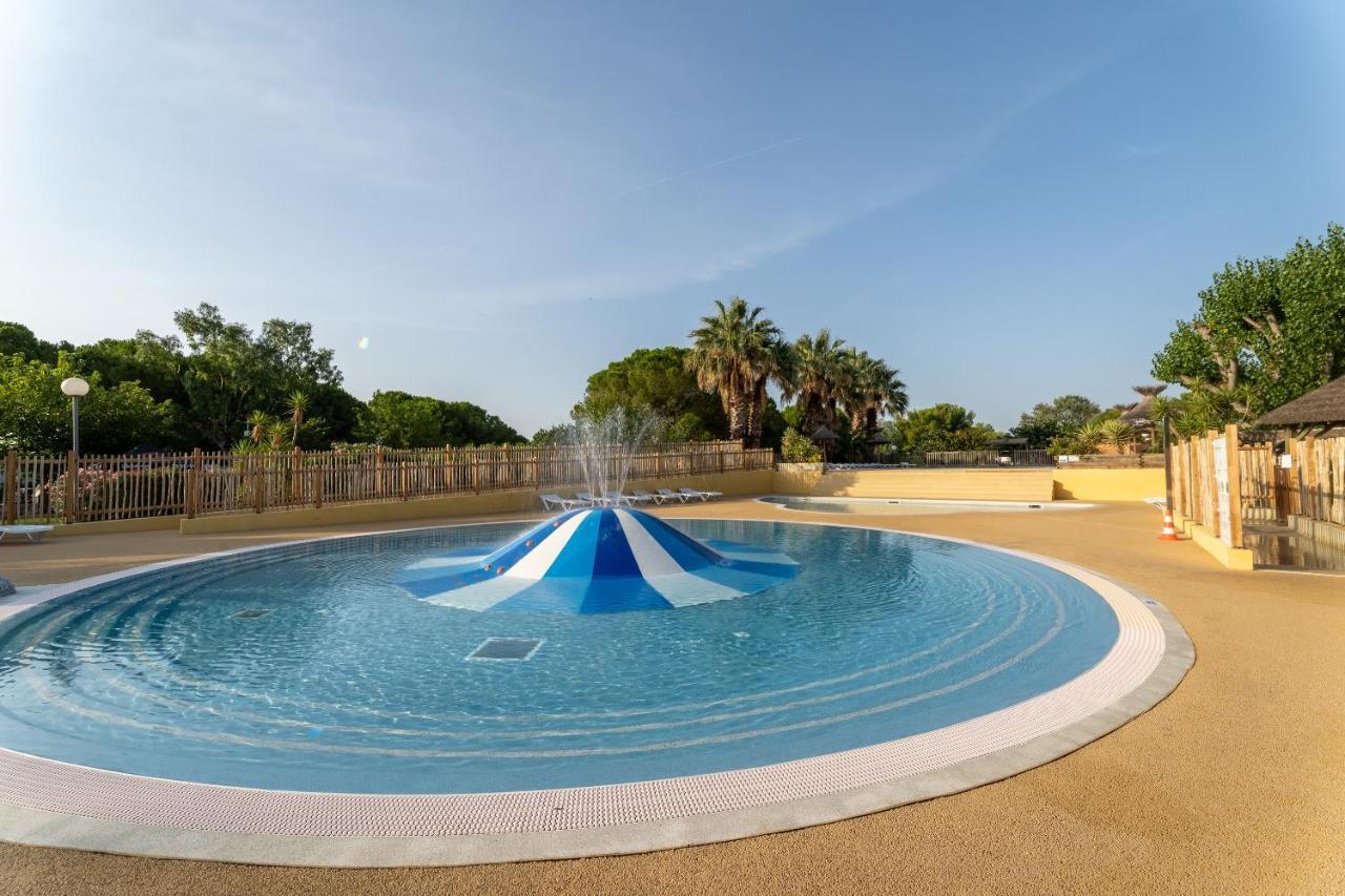 Camping Beau Rivage Hotel เมซ ภายนอก รูปภาพ