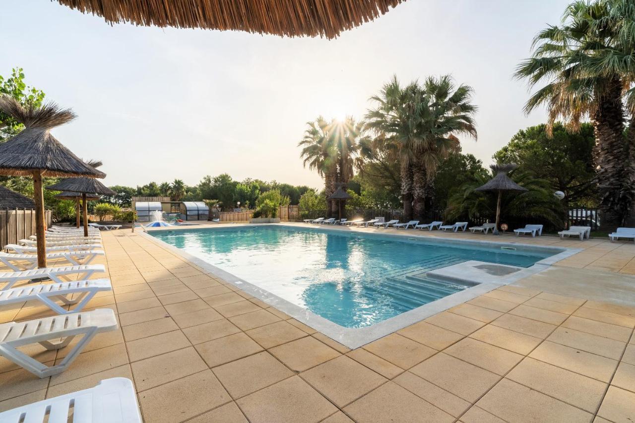 Camping Beau Rivage Hotel เมซ ภายนอก รูปภาพ
